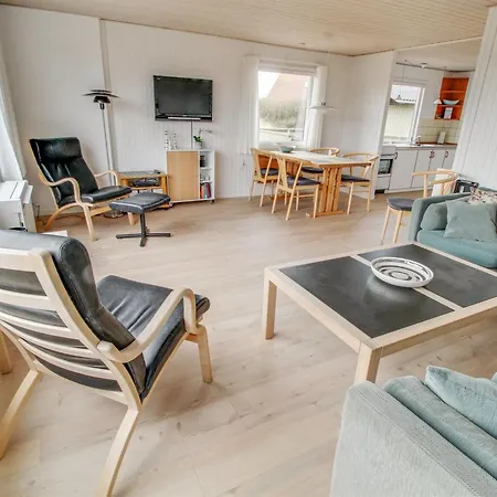 Terhi - 200m From The Sea By Interhome *